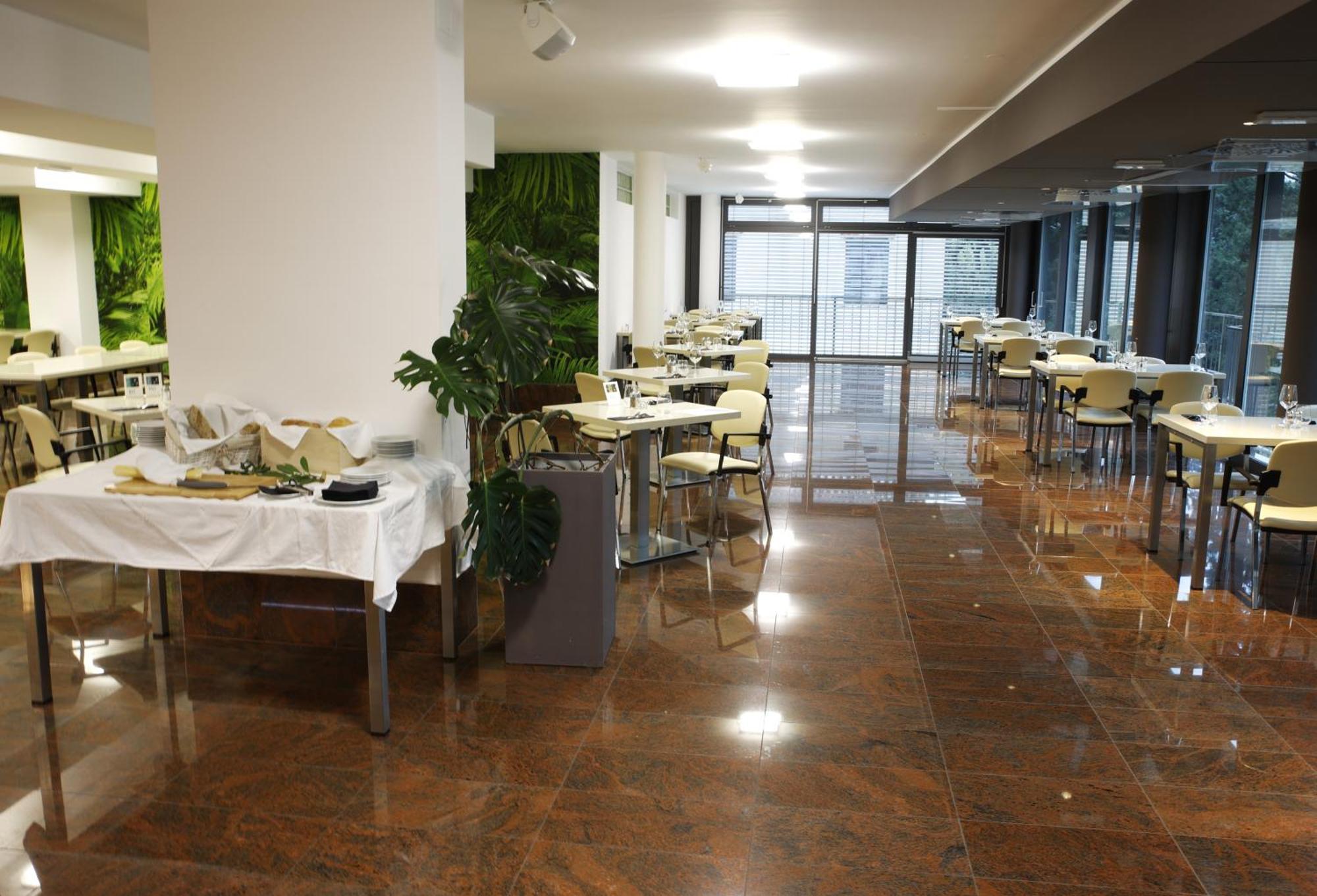 Floramare Health Resort Izola Eksteriør bilde