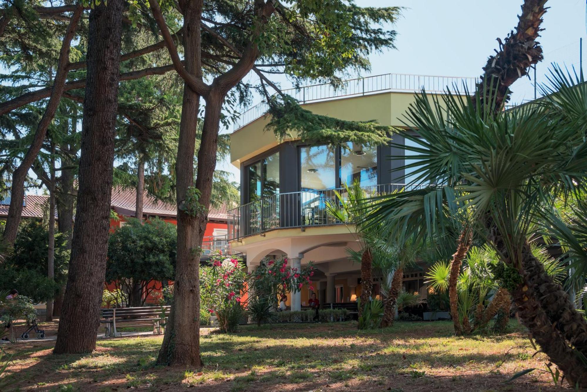 Floramare Health Resort Izola Eksteriør bilde